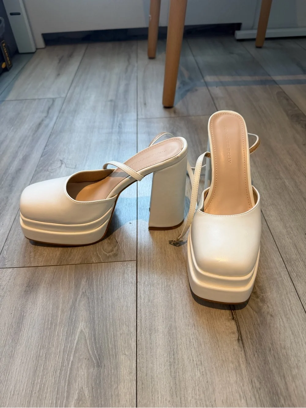 White Platform Block Heel Mule - Women's Fashion Shoe